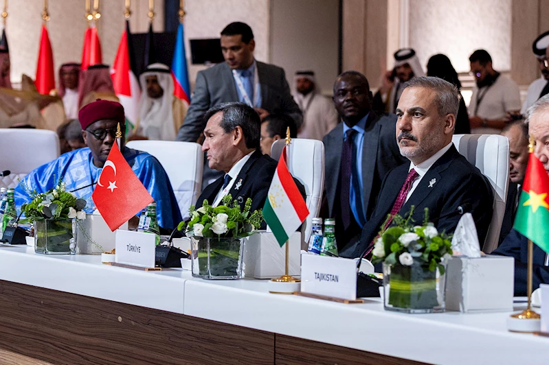 Dışişleri Bakanı Fidan İİT-Arap Ligi Zirvesi