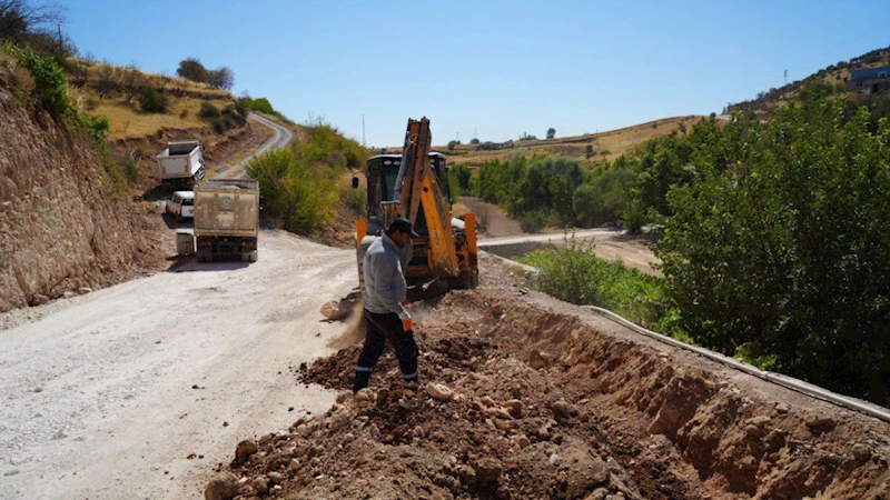 Adıyaman Örenli ve Alitaşı mahallelerine yeni içme suyu hattı  - Videolu Haber
