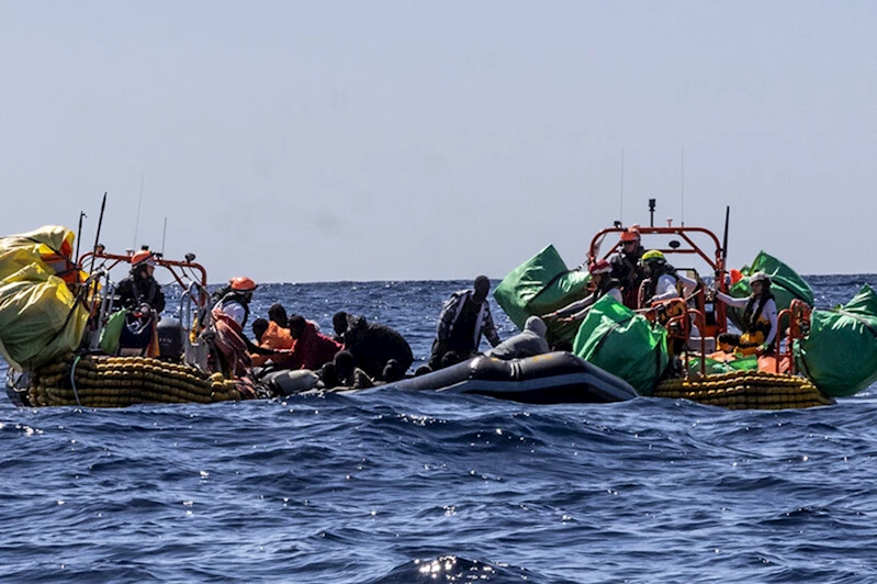 Göçmen teknesinde yangın: 50 ölü
