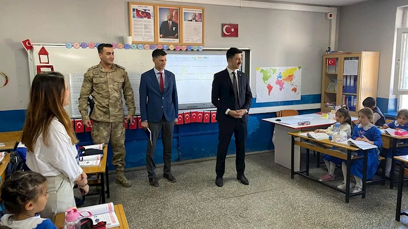 Digor Kaymakamı Kahraman’dan Dağpınar İlkokulu’na ziyaret