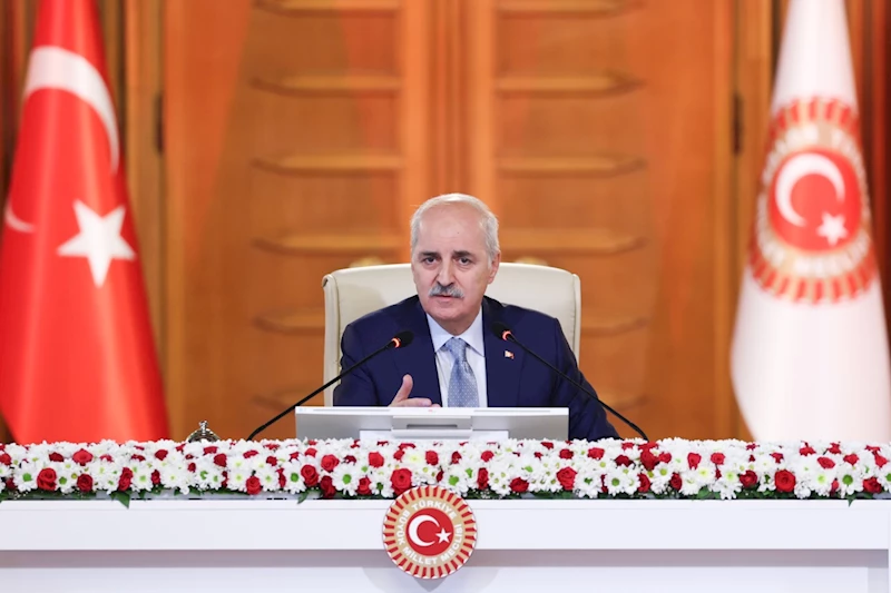 Kurtulmuş: Geçmişin tartışmalarına takılmadan, ortak kimlik ve değerler etrafında birleşmeliyiz