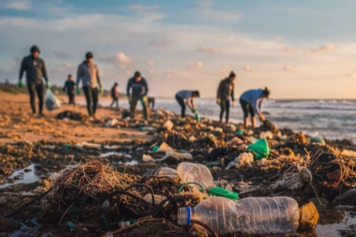 Antalya’da deniz gönüllüleri kıyı temizliği için buluşuyor