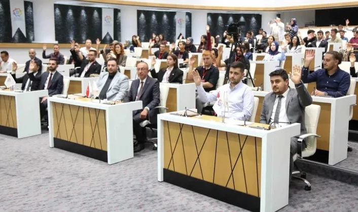 Konya Meram’da Gençlik Meclisi 4. Olağan Genel Kurulu’nu Gerçekleştirdi