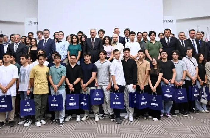 BTSO’da YKS’de Dereceye Giren Bursalı Gençlere Ödül