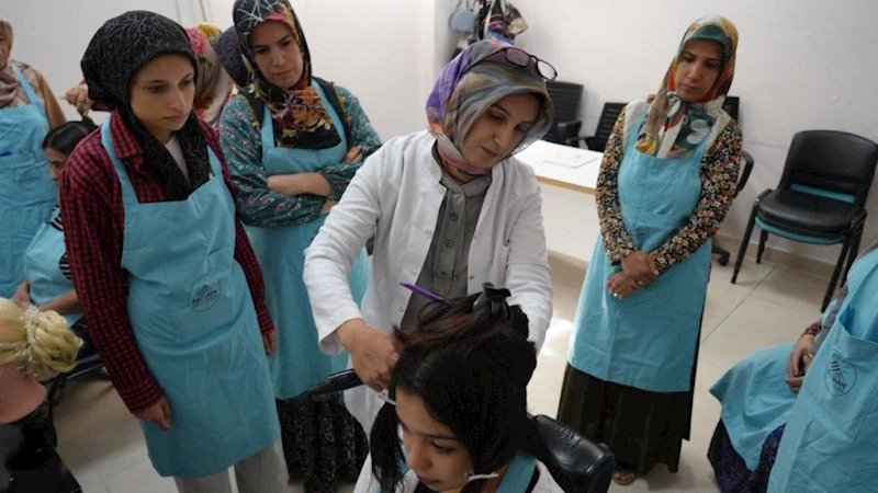 Adıyaman Belediyesi’nden kadınlara mesleki eğitim ve istihdam  - Videolu Haber
