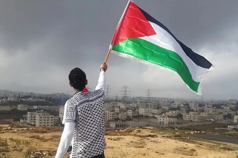 10 ülke pazartesi günü Filistin