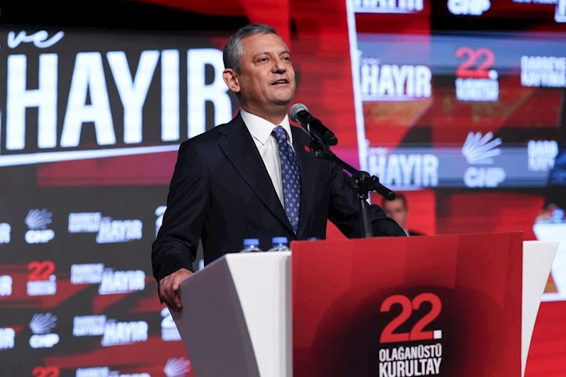 Özgür Özel, CHP Genel Başkanlığına yeniden seçildi