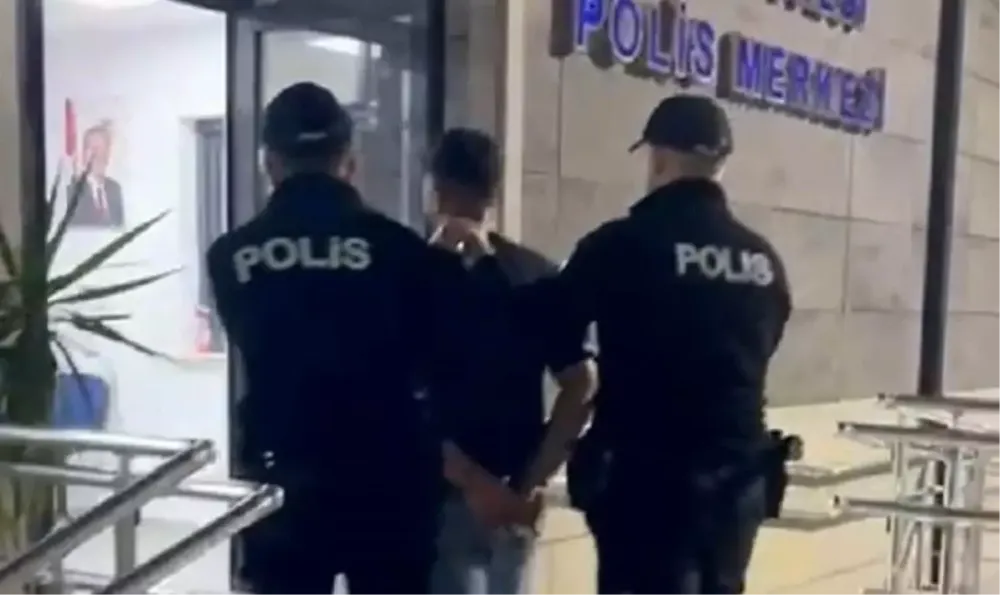 Aranan şüpheli İzmir Polisinden kaçamadı !