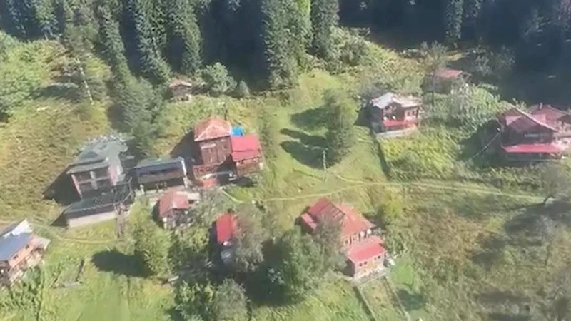 Yoğun yağış sonrası Ayder turizm merkezi’nde tahliye çalışmaları başladı