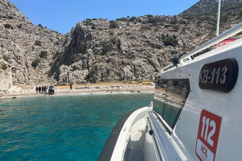Muğla açıklarında 18 düzensiz göçmen yakalandı
