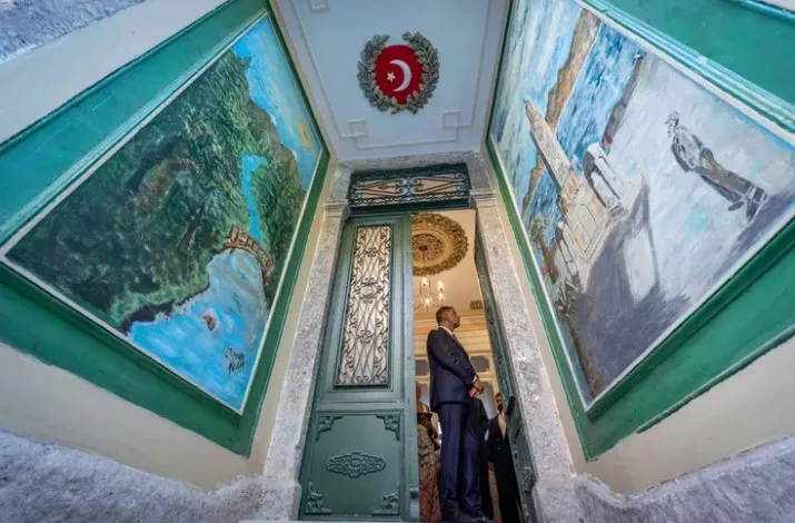 İzmir’in Tarihi Yapıları Gün Yüzüyle Buluşuyor