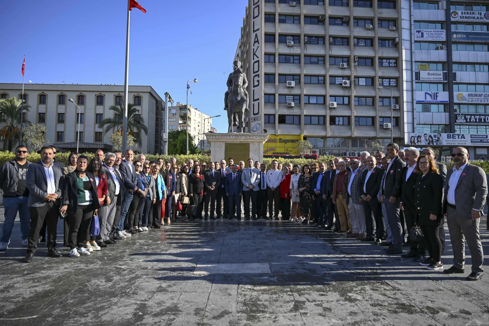 Türkiye’de bir ilk... Bornova’da Muhtarlar Akademisi başlıyor