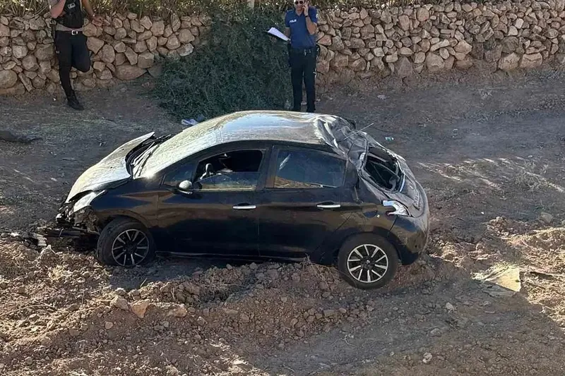 Kurtalan’da otomobil şarampole yuvarlandı: 1 yaralı