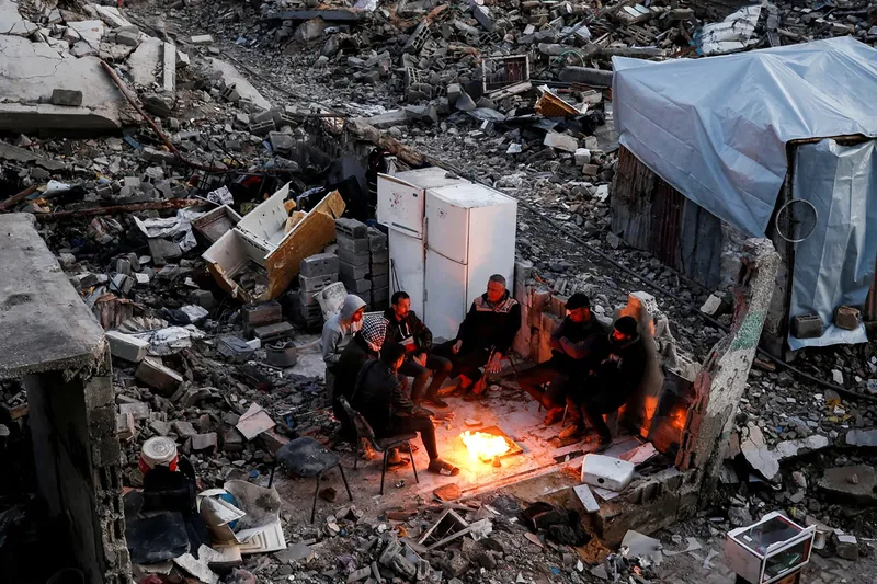 Siyonistlerin saldırı ve katliamlarına rağmen Filistinliler topraklarını terk etmiyor 