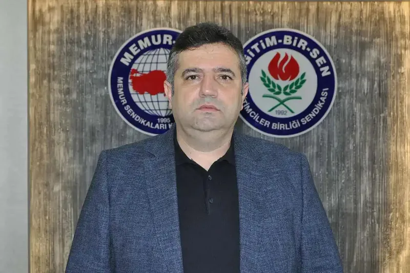 Eğitim-Bir-Sen Batman Şube Başkanı Önlü: Öğretmensiz, kitapsız eğitim olmaz