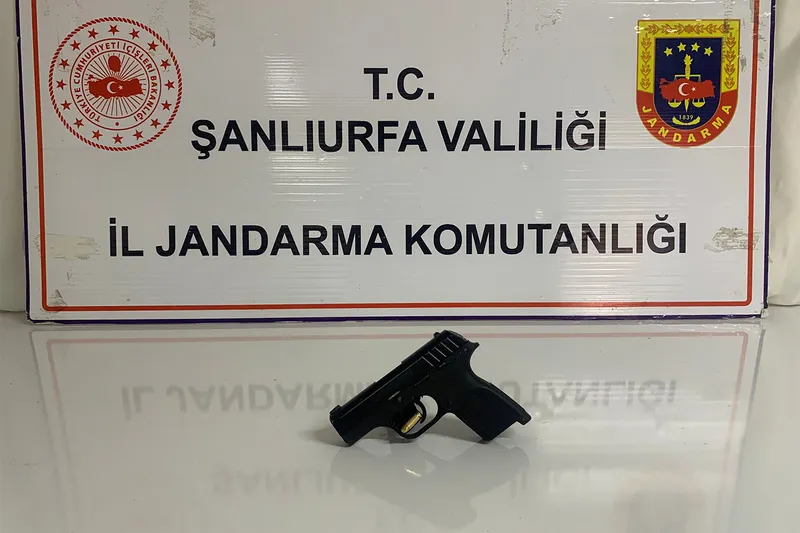 Şanlıurfa’da ruhsatsız tabanca ele geçirildi