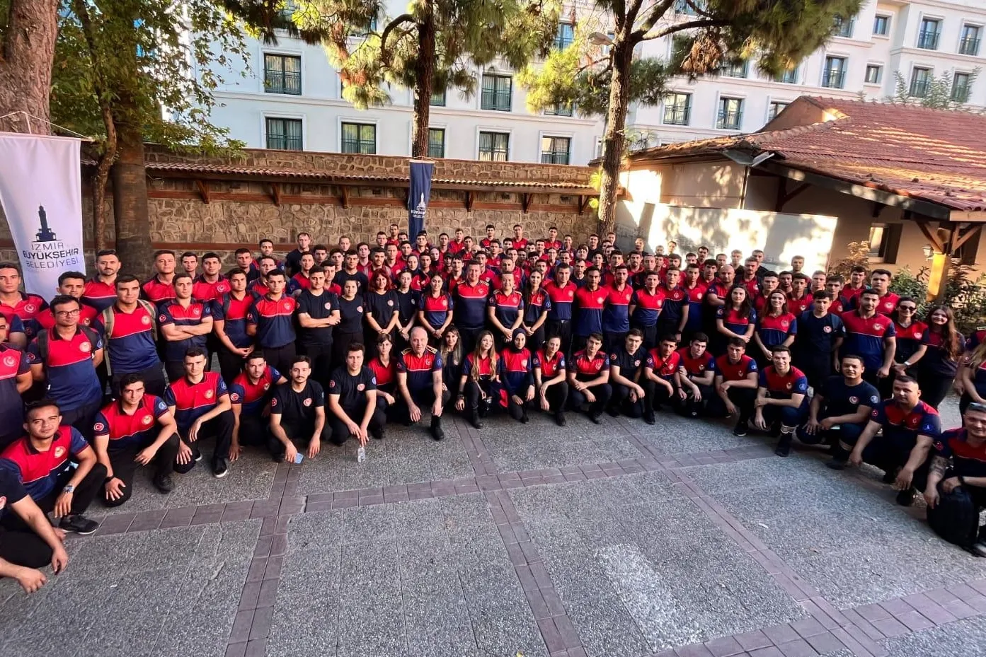 İzmir’in emektarları genç meslektaşlarıyla buluştu