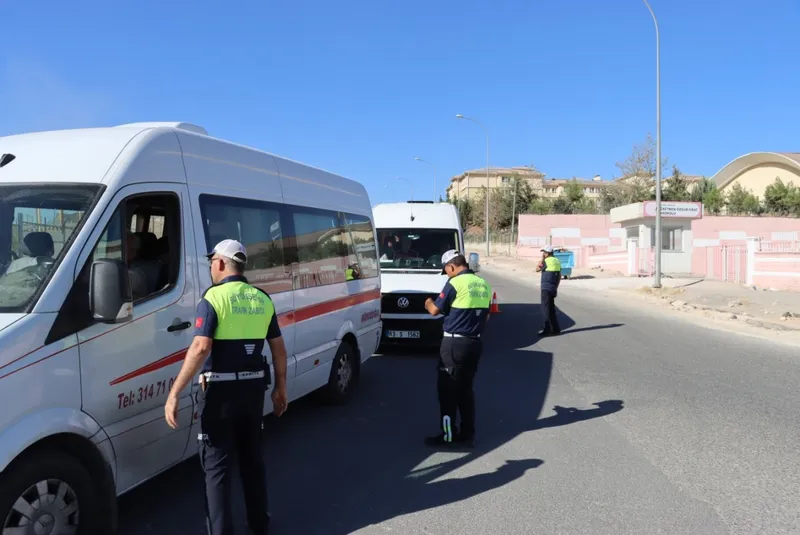 Şanlıurfa’da Can Güvenliği İçin Servis Araçlarına Denetim Başladı