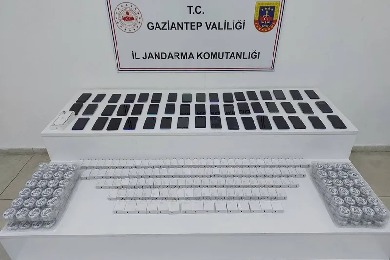 Gaziantep’te gümrük kaçağı ürünler ele geçirildi