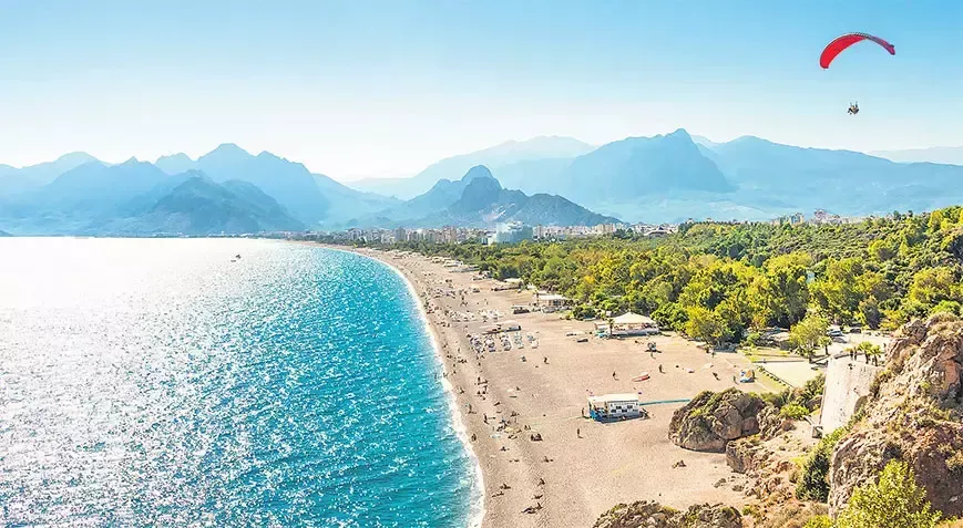 Türkiye’de Turizm Sezonu Rekor Ziyaretçi Sayısıyla Kapanıyor