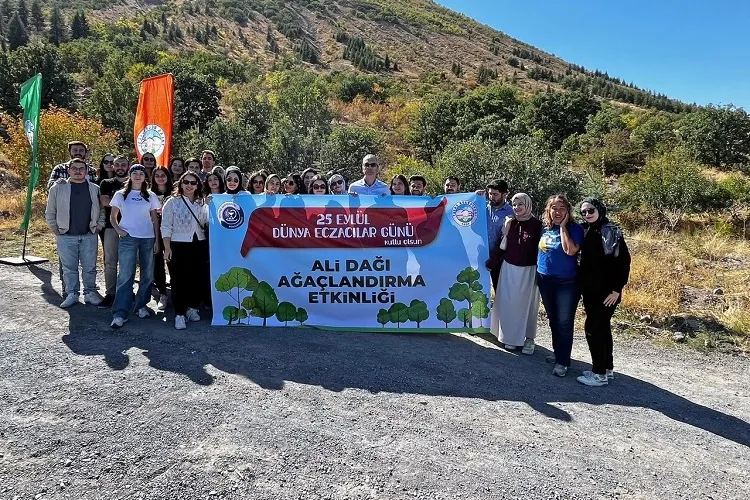 Dünya Eczacılar Günü