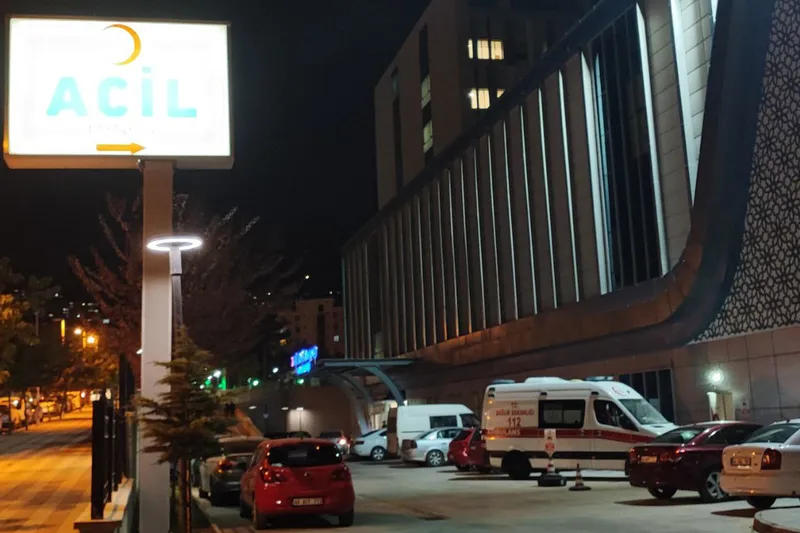 Tartışma bıçaklı kavgaya dönüştü: Bir yaralı 5 gözaltı