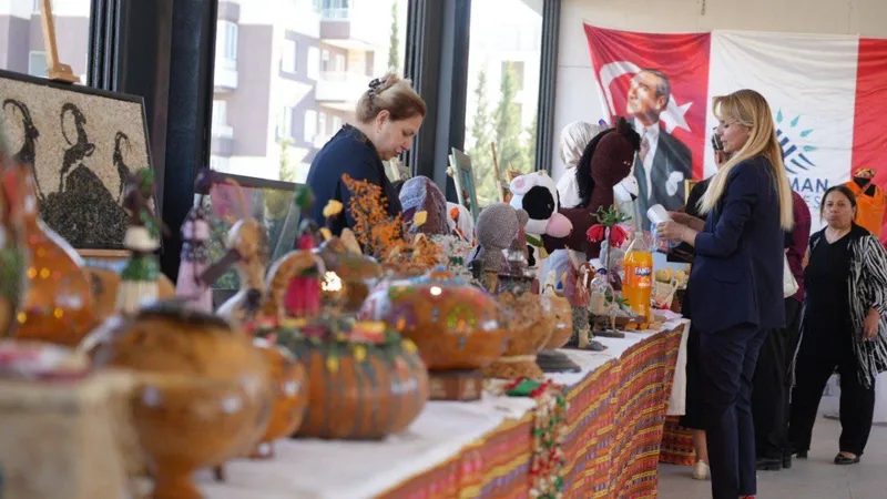 Adıyaman’da, kadınların el emeği ürünleri satışa sunuldu