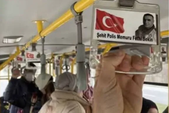 Kahramanmaraş ve Düzce’de otobüs tutacaklarına şehit isimleri yazıldı