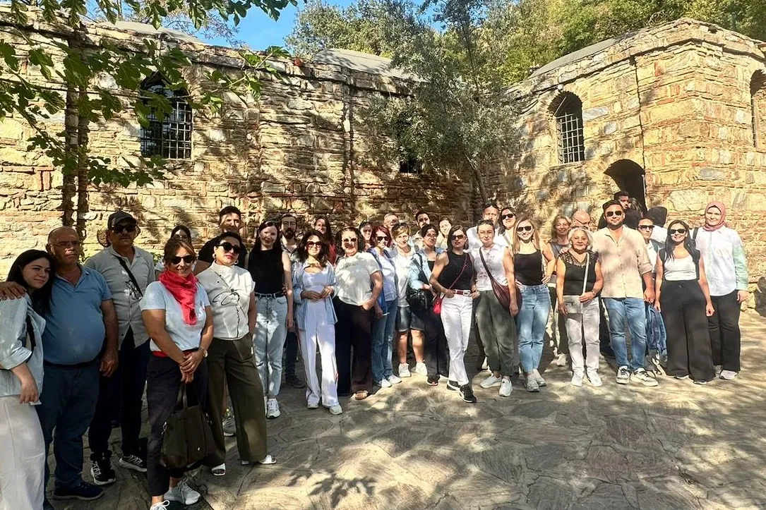 Eğitim İş Manisa’dan tarih ve doğa dolu birlik gezisi