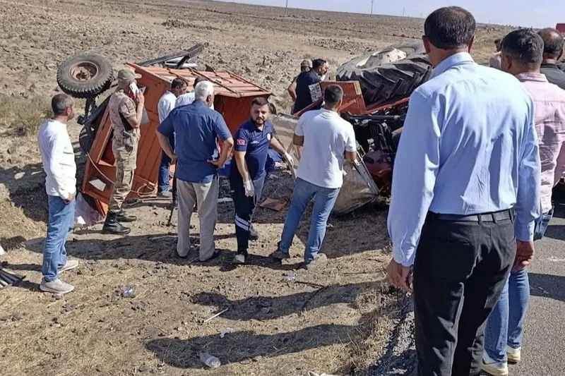 İdil’de traktör devrildi: 1 ölü, 4 yaralı