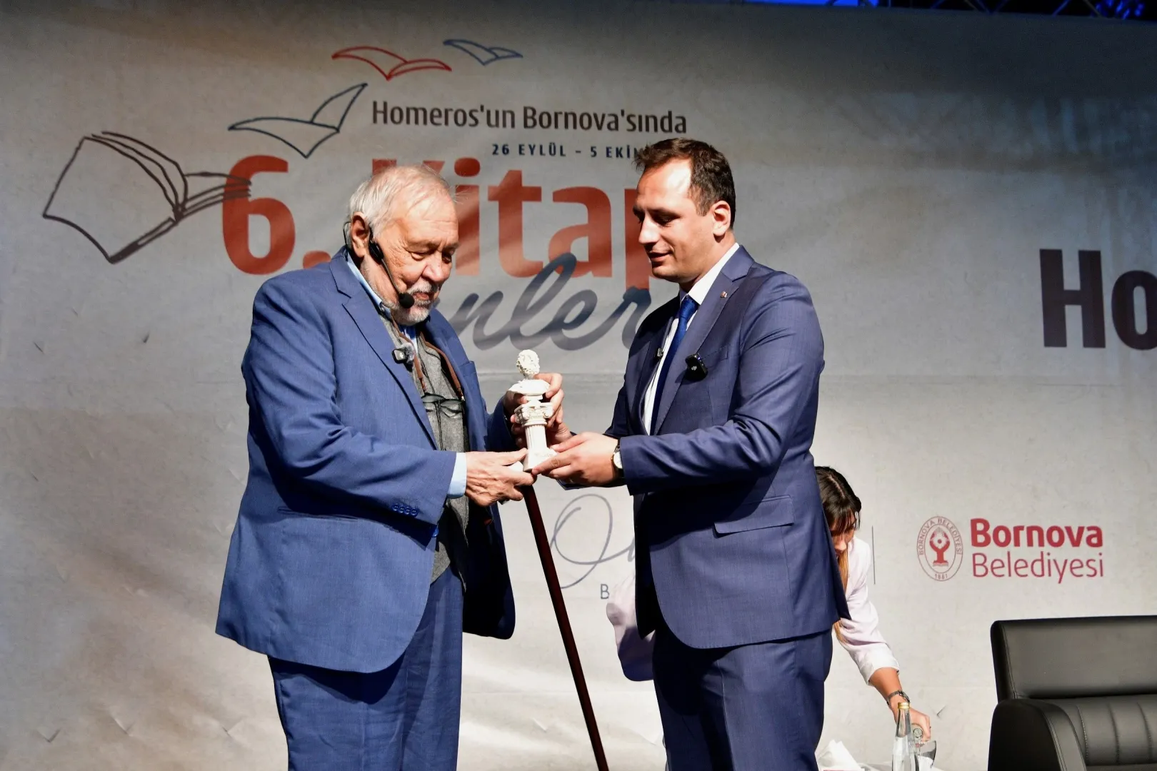 İlber Ortaylı Bornova’da İzmirlilerle buluştu