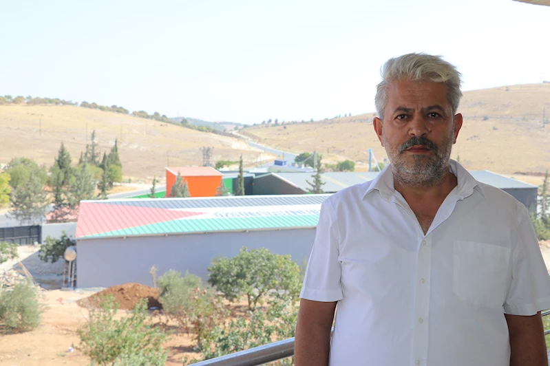 Gaziantepli iş insanı iş yerinin çatısına Filistin bayrağı yaptırdı