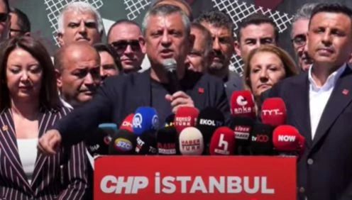 Özgür Özel’den CHP İstanbul İl Başkanlığı’na Kayyım Tepkisi: ‘Yetki gaspı yapan bir mahkeme kararıyla karşı karşıyayız’ 