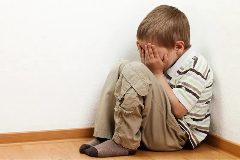 Aile içi şiddet sadece yetişkinleri değil, çocukları da derinden yaralıyor!