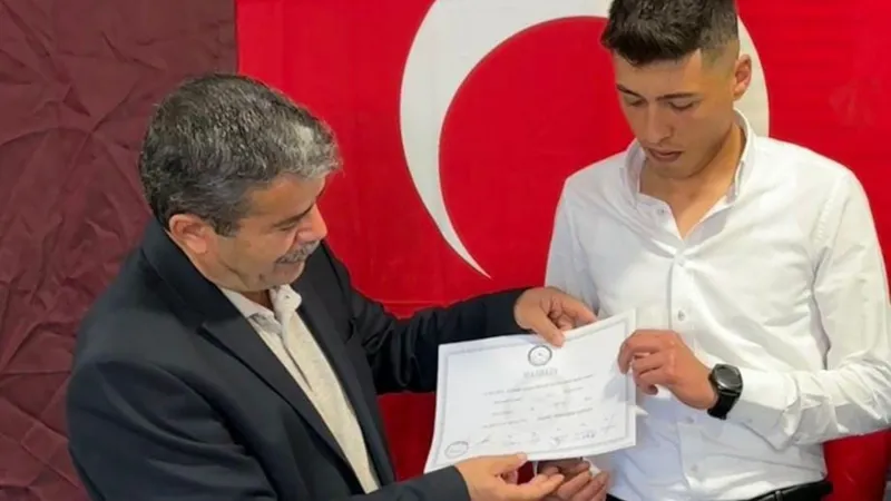 Güneydoğu’nun en genç muhtarından örnek davranış 