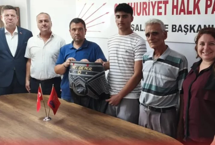 İpsala CHP’den Zati Demir’e Kıspet Hediyesi