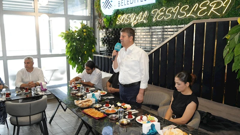 Başkan Tutdere’nin eğitim vizyonu AKEM’de meyvesini verdi: 3 öğrenciden 1’i üniversiteli oldu  - Videolu Haber