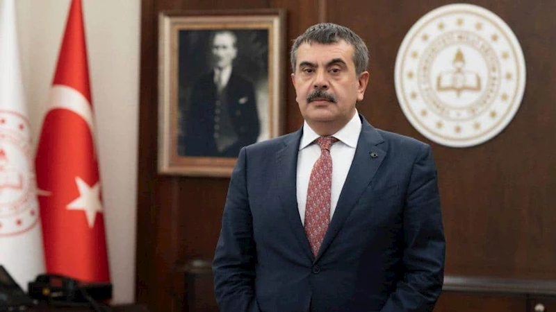 Bakan Tekin: Üniforma uygulamasına geçiş velilerin yükünü hafifletecek