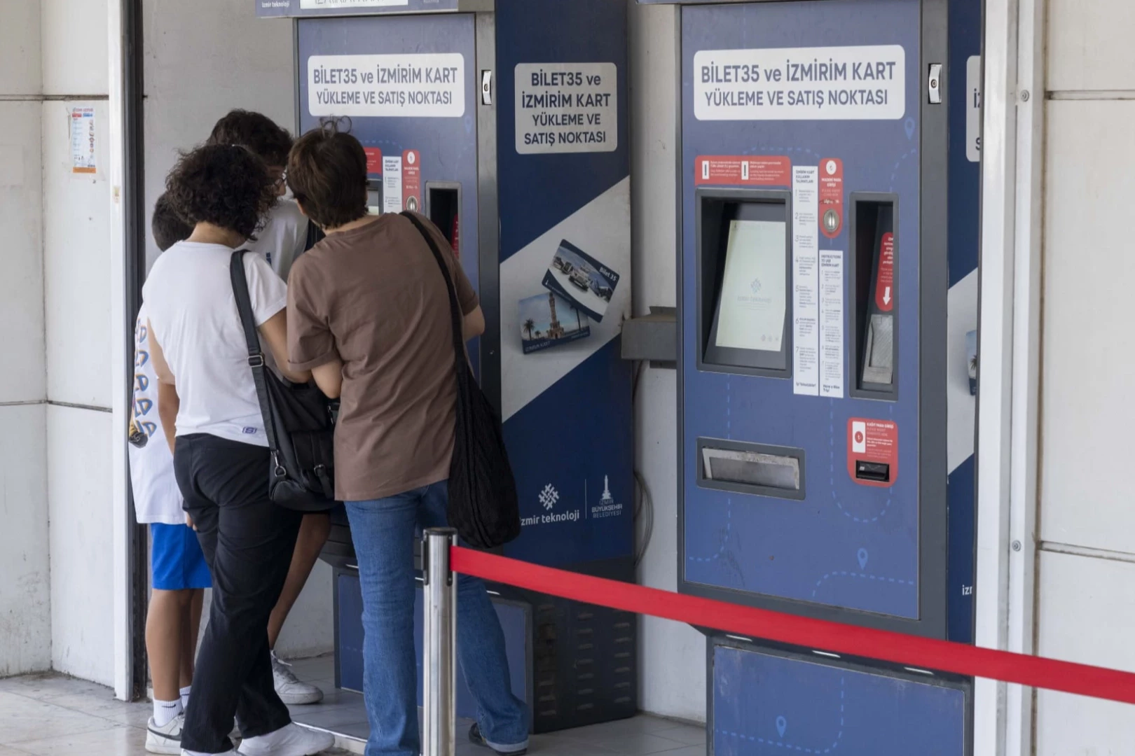 İzmir’de öğrencilere dijital ulaşım kolaylığı