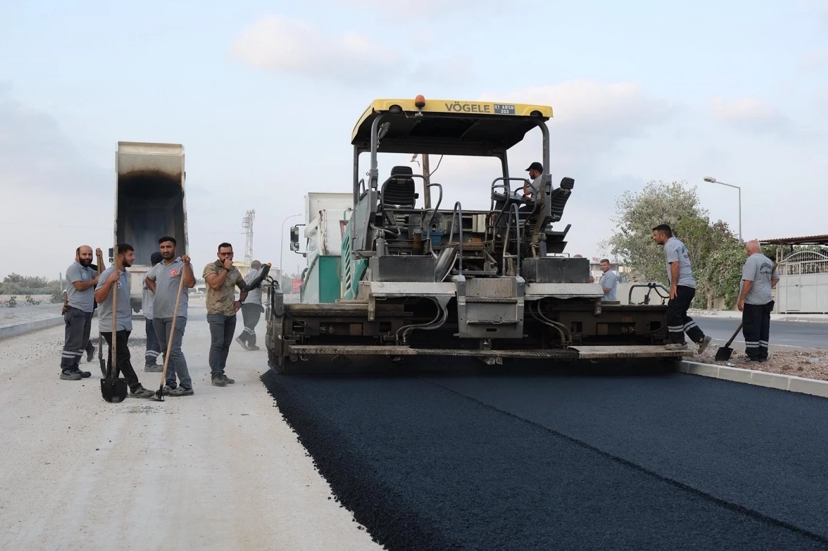 Güngör Geçer, Buruk TOKİ’de süren asfaltlama çalışmalarını denetledi