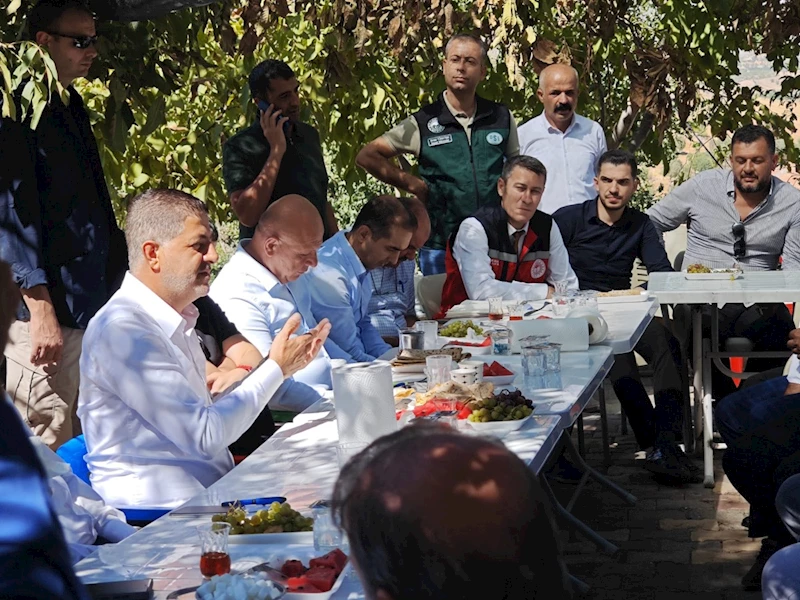 Milletvekili İshak Şan, Kahta’nın köylerinde halkla bir araya geldi  - Videolu Haber