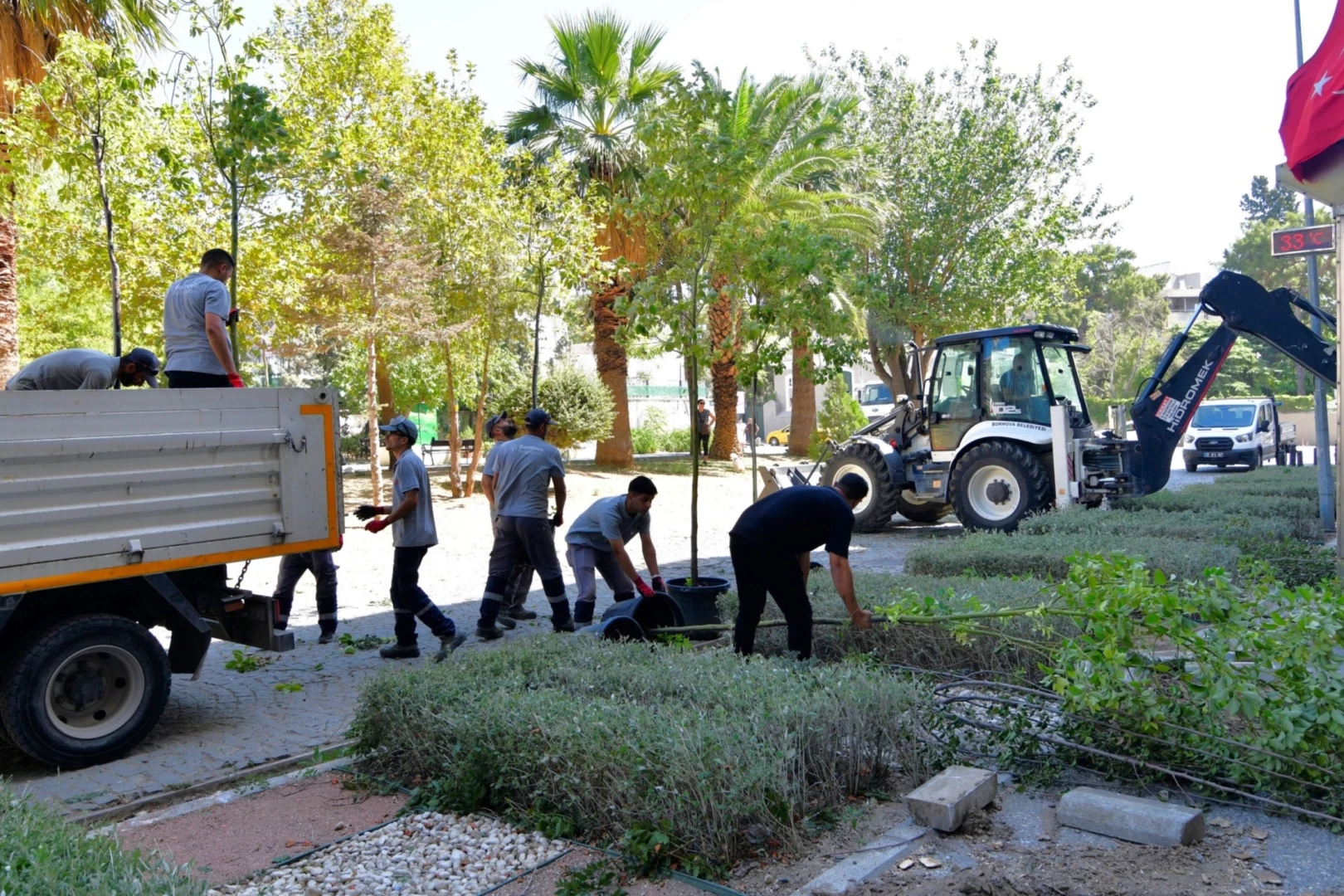 İzmir Bornova’da sakura ve tarçınla yeni bir soluk