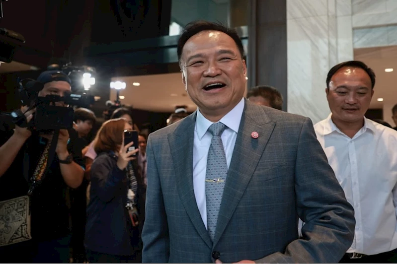 Tayland yeni başbakanı atadı