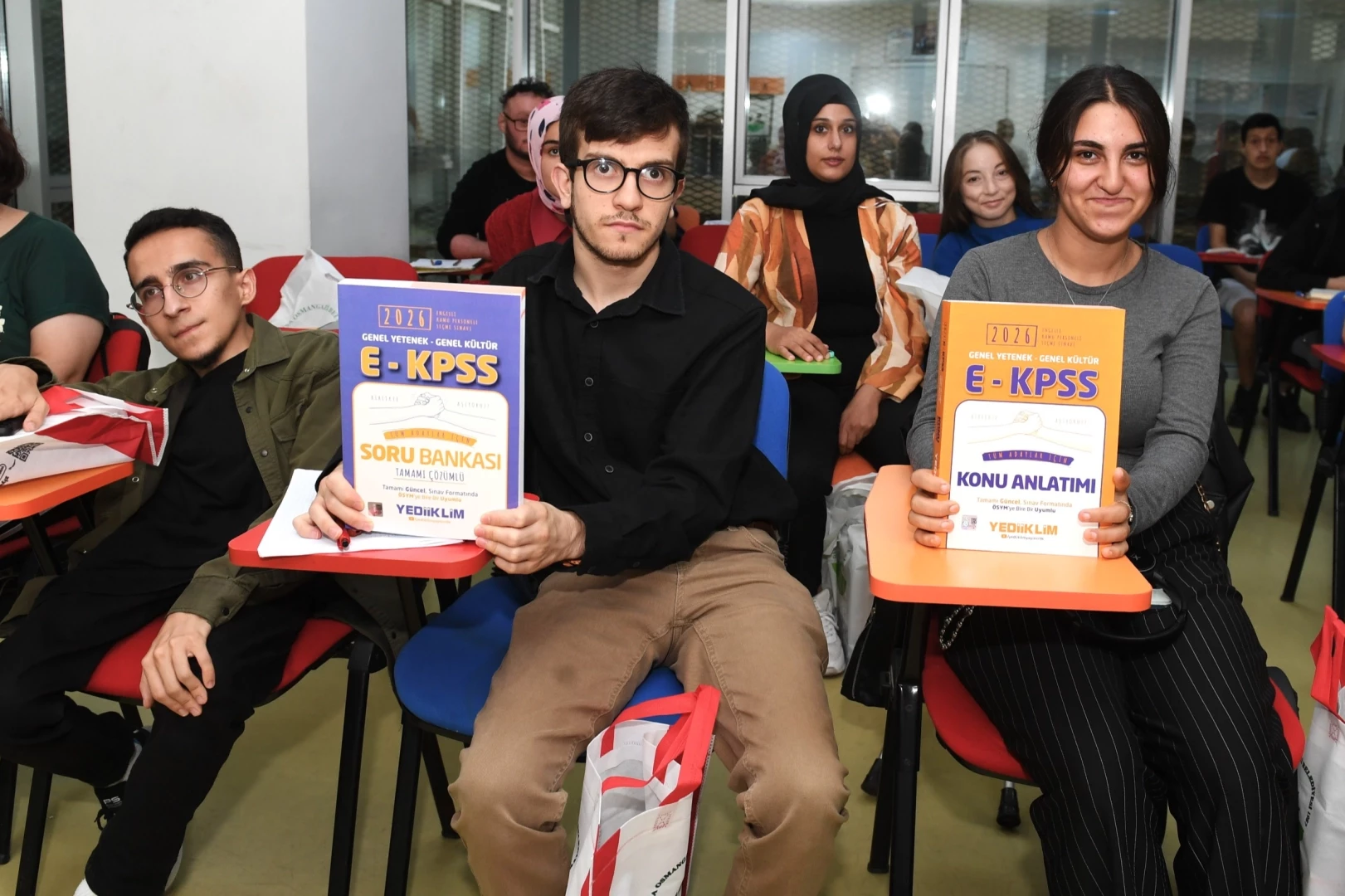 Bursa Osmangazi’de 2026 E-KPSS kursu başladı