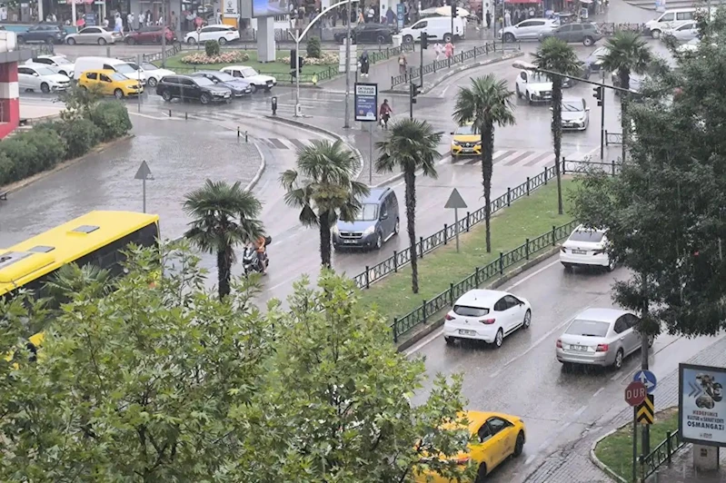 Meteorolojiden 11 kente kuvvetli yağış uyarısı