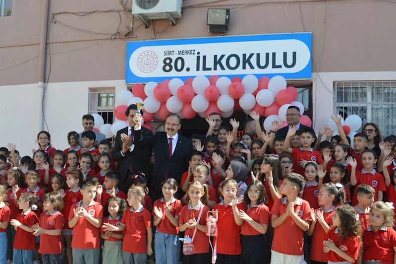 Siirt’te ilköğretim haftası törenle kutlandı: 567 okulda ders zili çaldı