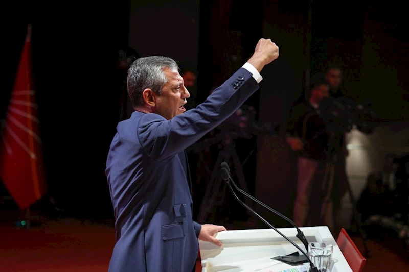 CHP İstanbul İl Başkanlığı’nda kriz: Saat saat gelişmeler 